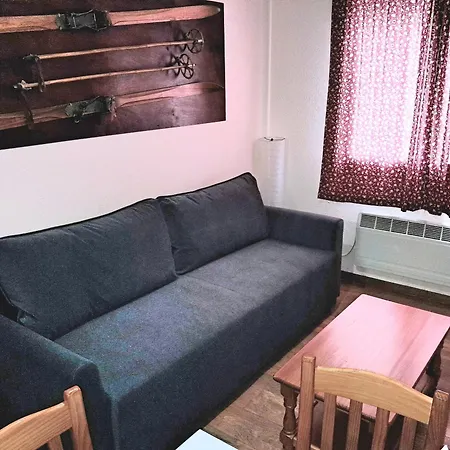 Apartamento Canfranc Apartment *